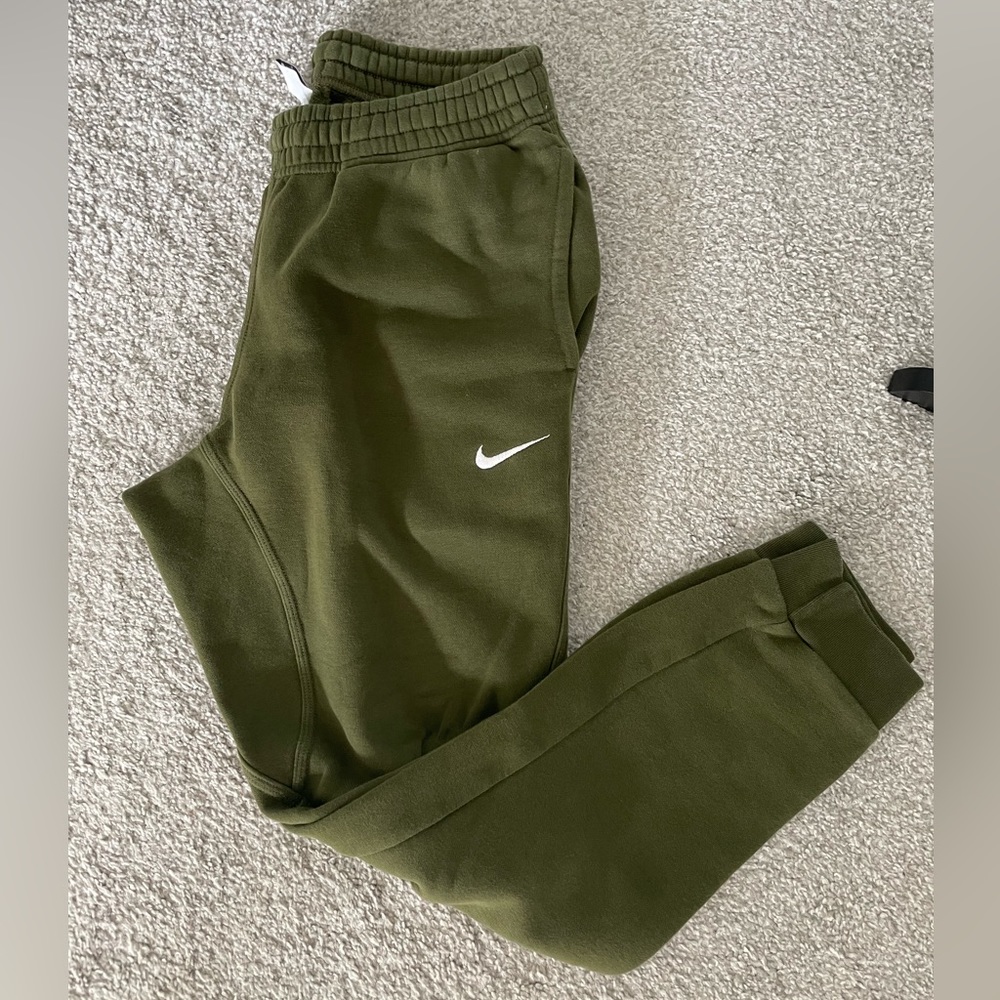 Men’s Nike joggers